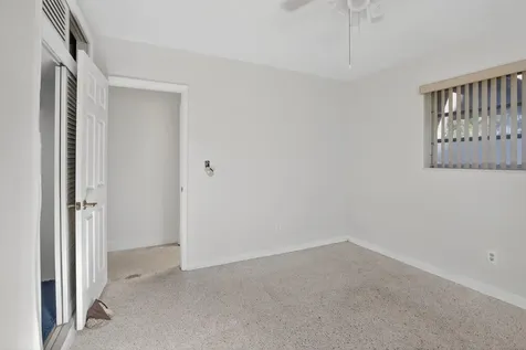 121 NW 77th Way Pembroke Pines FL 33024