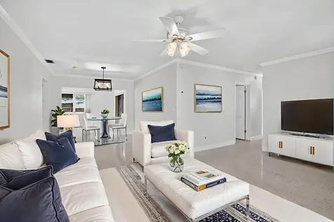 121 NW 77th Way Pembroke Pines FL 33024
