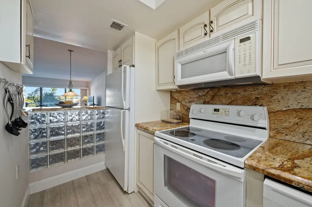 140 NE 28th Avenue Pompano Beach FL 33062