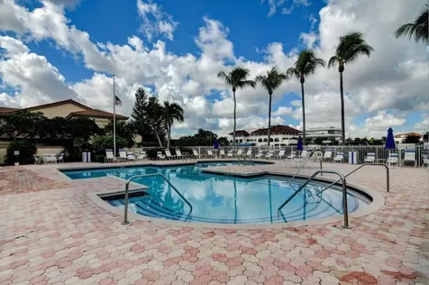 6688 Via Regina Boca Raton FL 33433