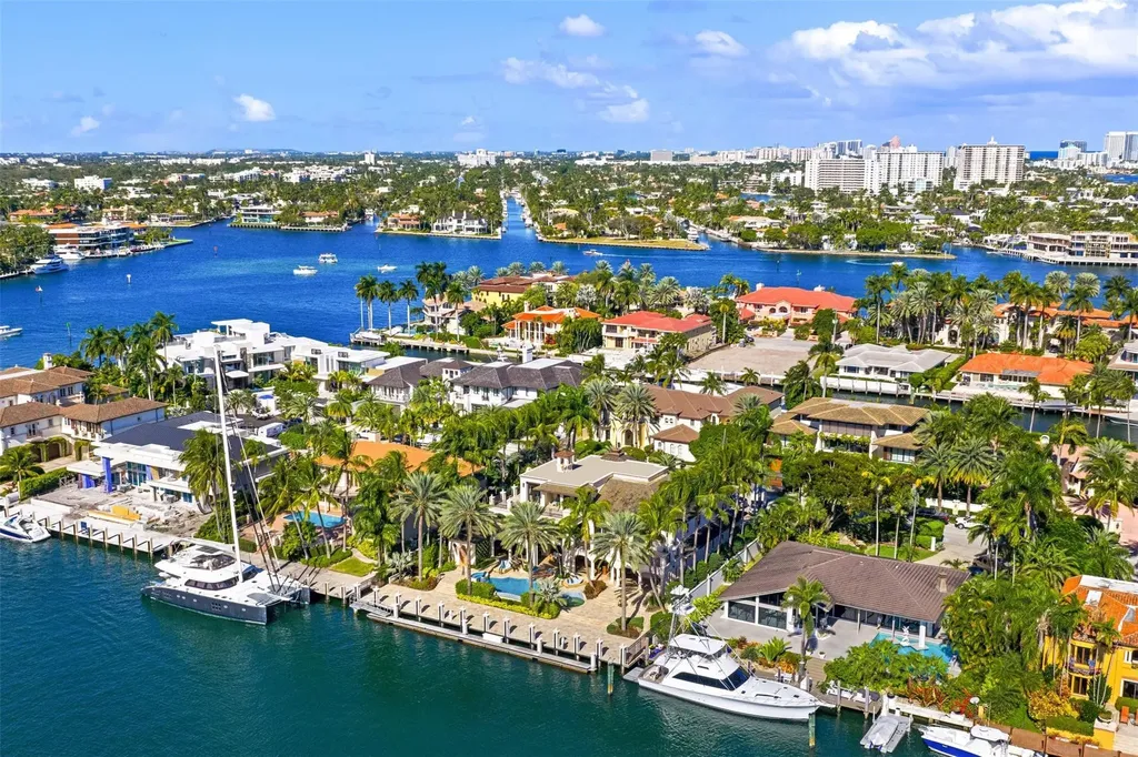 2430 Del Lago Drive Fort Lauderdale FL 33316