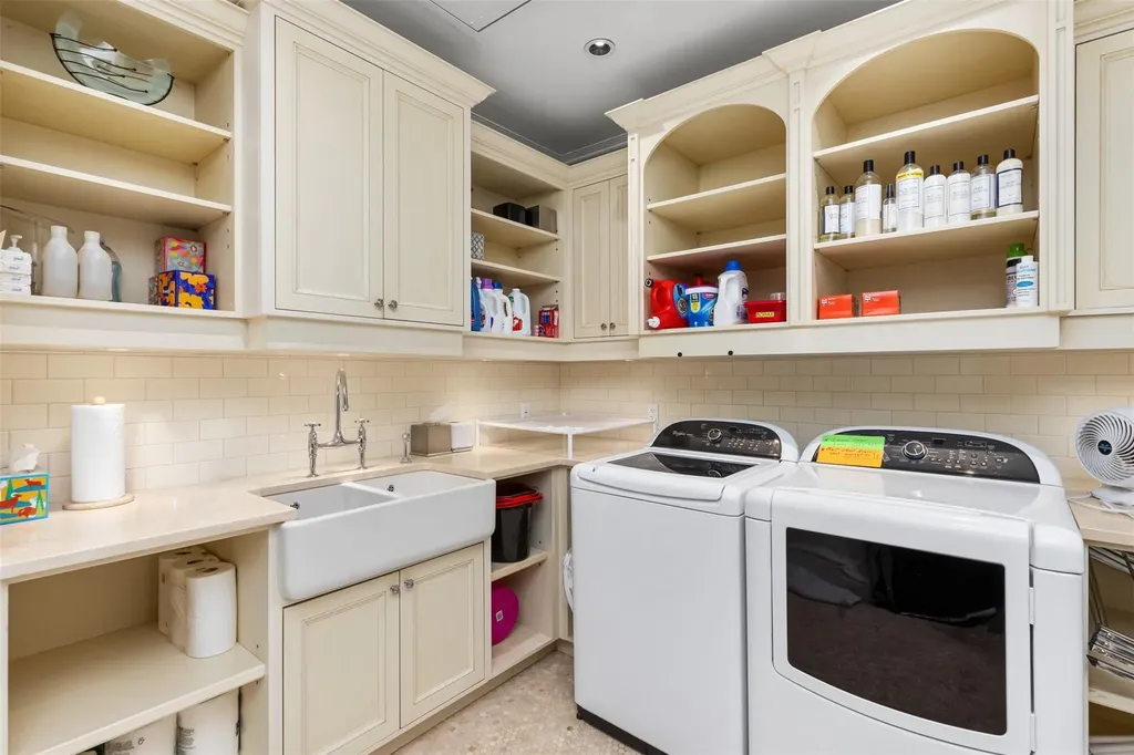 2430 Del Lago Drive Fort Lauderdale FL 33316