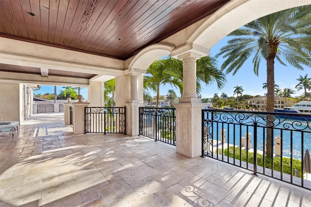 2430 Del Lago Drive Fort Lauderdale FL 33316