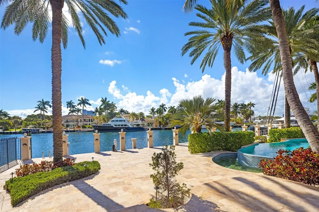 2430 Del Lago Drive Fort Lauderdale FL 33316