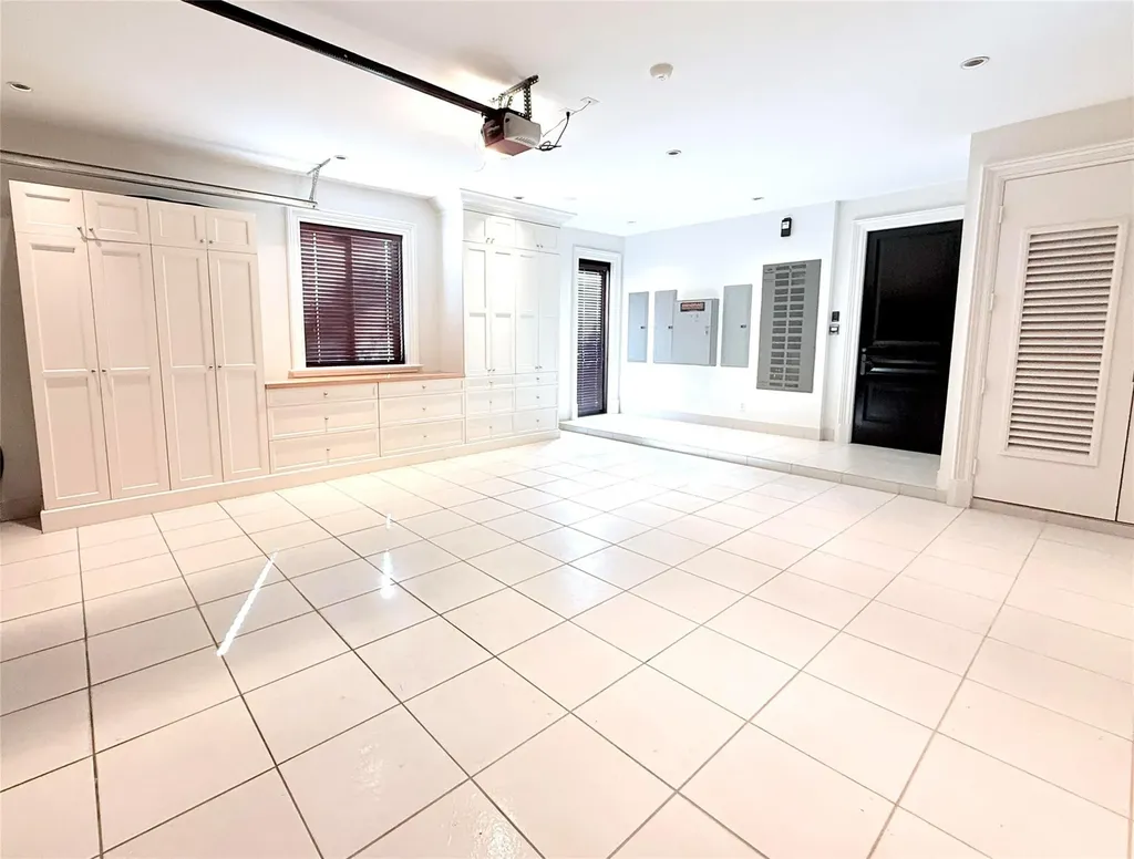 2430 Del Lago Drive Fort Lauderdale FL 33316