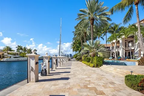 2430 Del Lago Drive Fort Lauderdale FL 33316