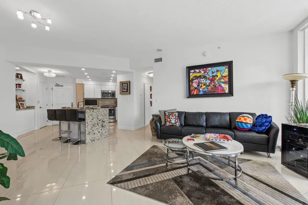 347 N New River Drive Fort Lauderdale FL 33301
