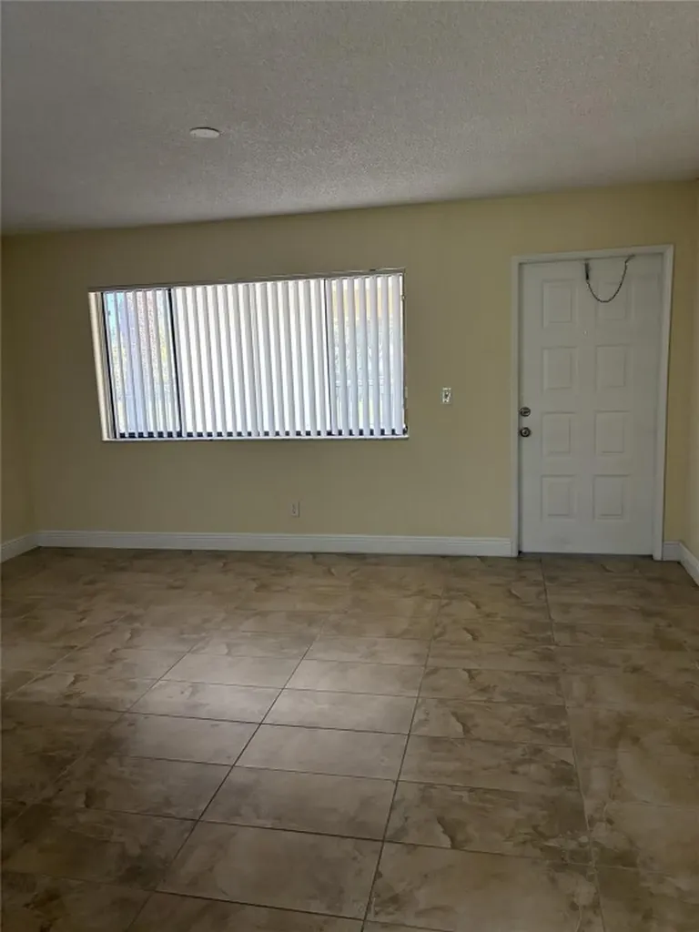 1529 Meadows Circle Boynton Beach FL 33436
