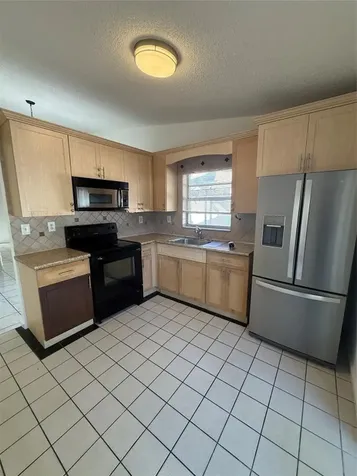 19783 NW 64th Place Hialeah FL 33015