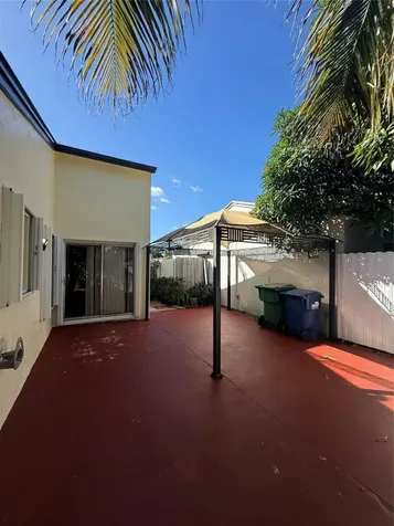 19783 NW 64th Place Hialeah FL 33015