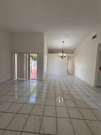 19783 NW 64th Place Hialeah FL 33015