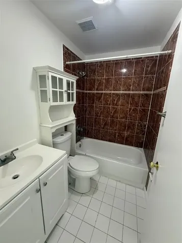 19783 NW 64th Place Hialeah FL 33015