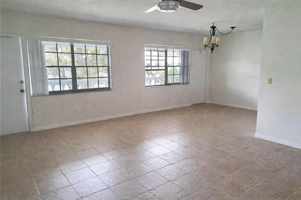 2455 NE 51st Street Fort Lauderdale FL 33308
