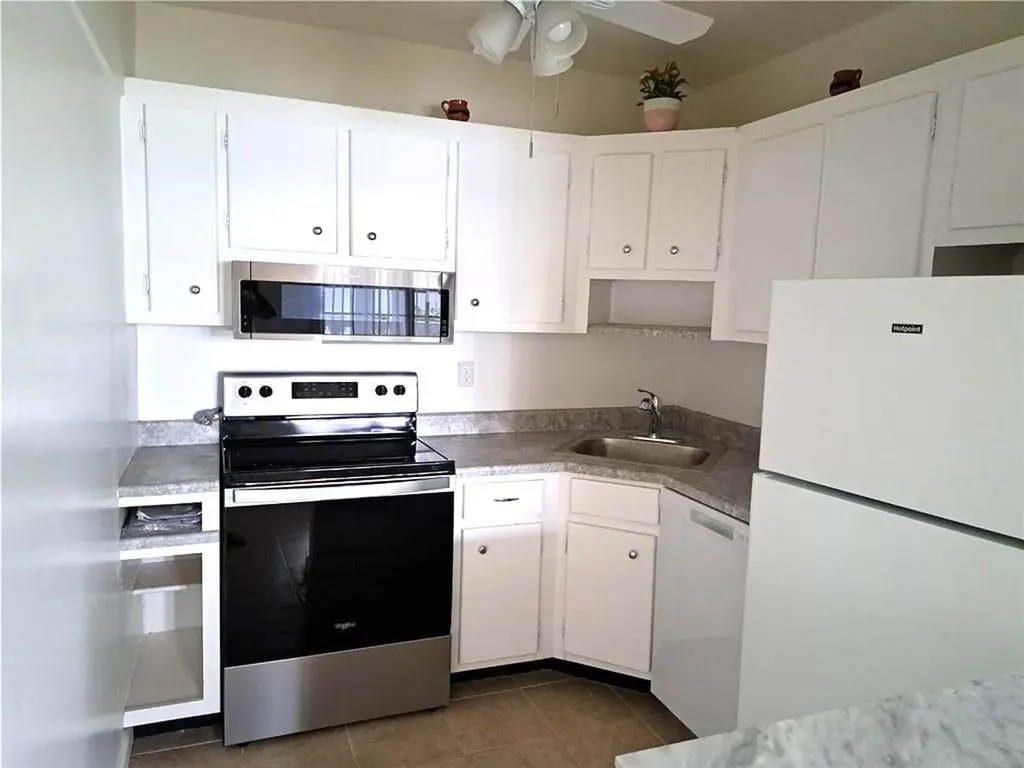 2455 NE 51st Street Fort Lauderdale FL 33308