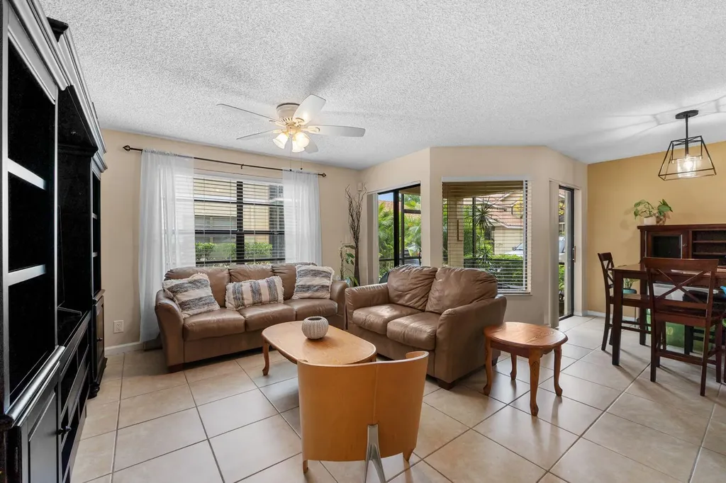8427 Shadow Court Coral Springs FL 33071