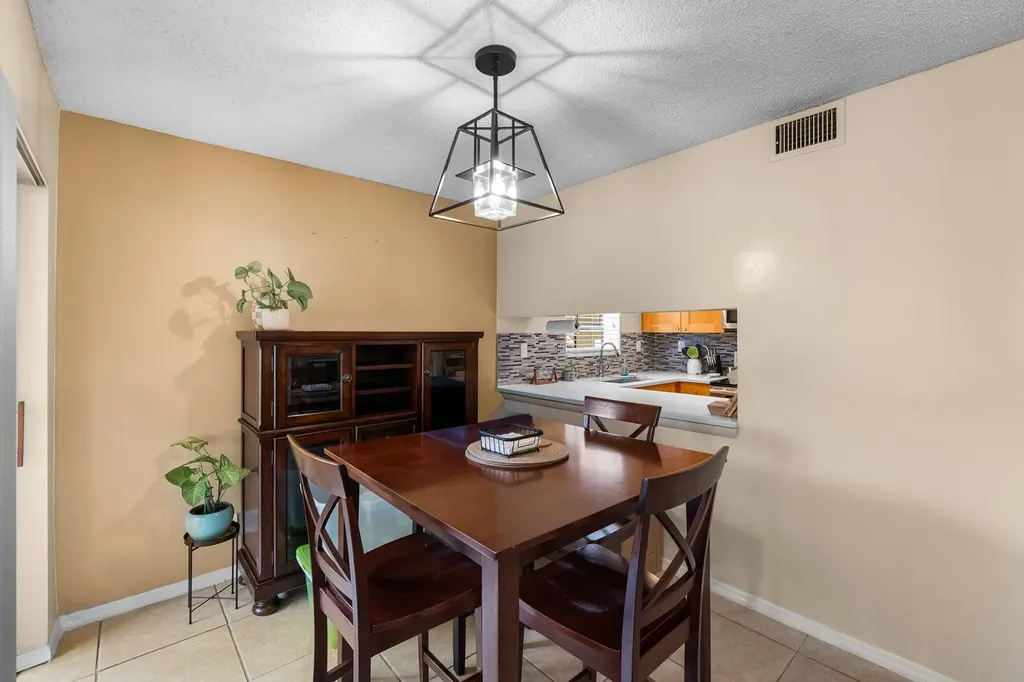 8427 Shadow Court Coral Springs FL 33071