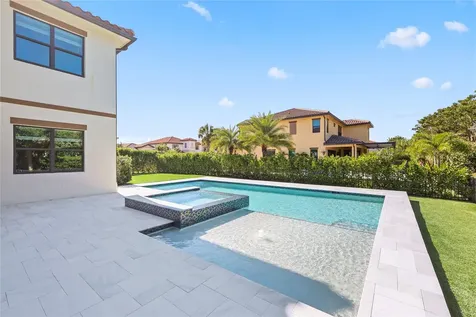12043 N Baypoint Circle Parkland FL 33076