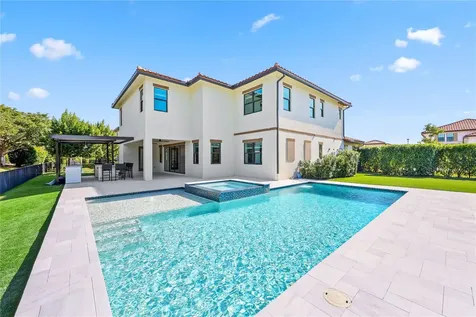12043 N Baypoint Circle Parkland FL 33076