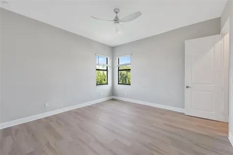 12043 N Baypoint Circle Parkland FL 33076