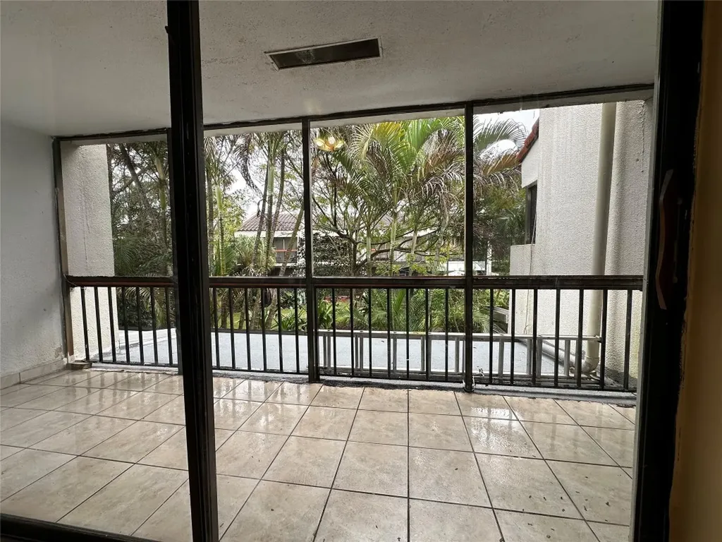6630 Racquet Club Drive Fort Lauderdale FL 33319