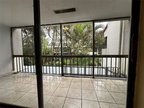 6630 Racquet Club Drive Fort Lauderdale FL 33319