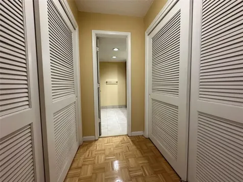 6630 Racquet Club Drive Fort Lauderdale FL 33319