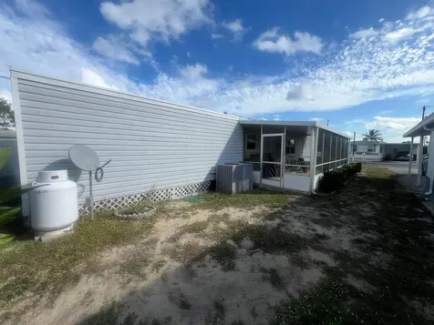 10885 SE Federal Highway Hobe Sound FL 33455