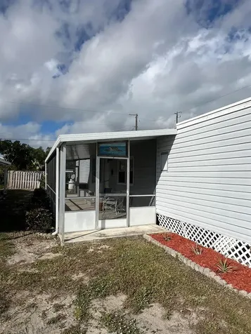 10885 SE Federal Highway Hobe Sound FL 33455