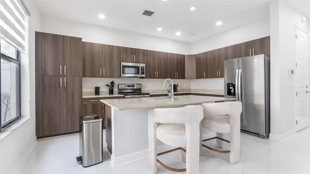 20927 NW 1st Court Pembroke Pines FL 33029