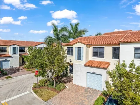 20927 NW 1st Court Pembroke Pines FL 33029