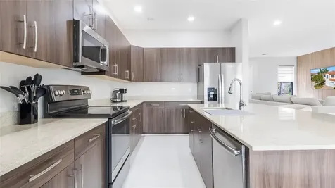 20927 NW 1st Court Pembroke Pines FL 33029