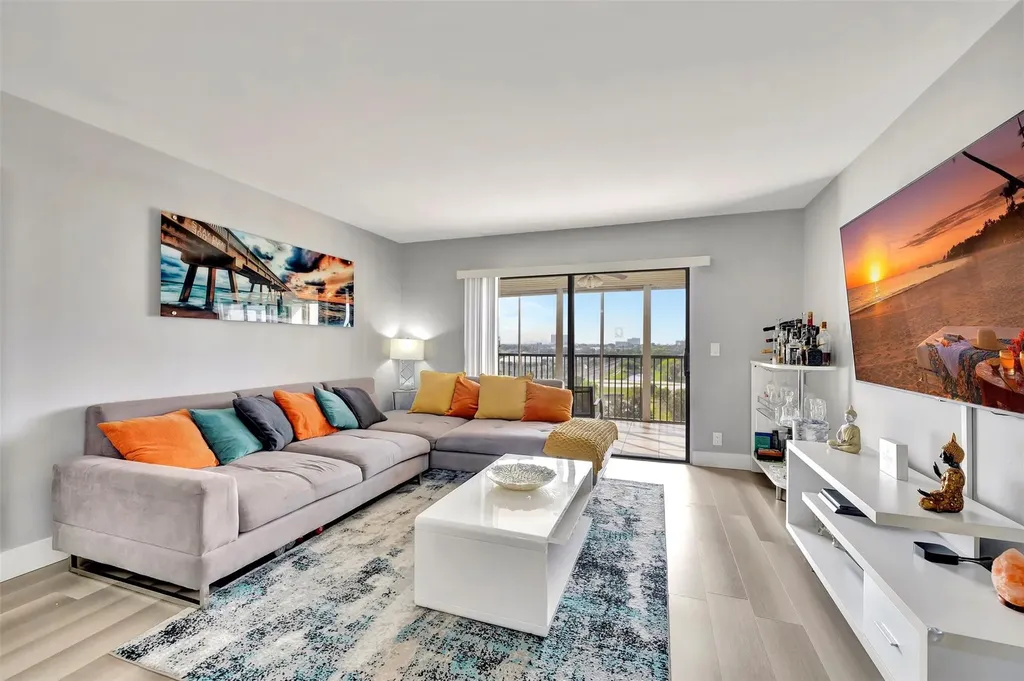 2200 S Cypress Bend Drive Pompano Beach FL 33069