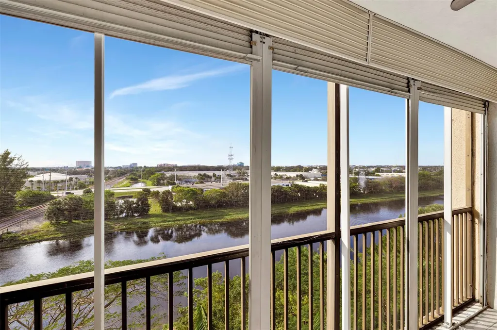 2200 S Cypress Bend Drive Pompano Beach FL 33069