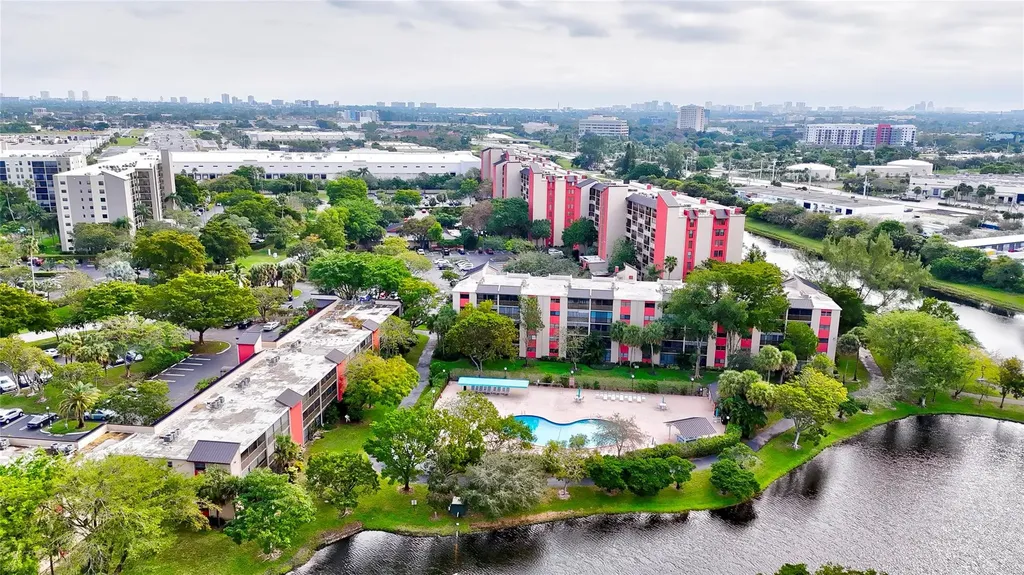 2200 S Cypress Bend Drive Pompano Beach FL 33069