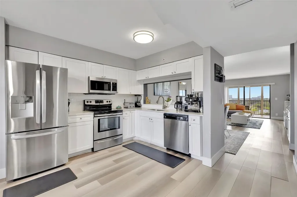 2200 S Cypress Bend Drive Pompano Beach FL 33069