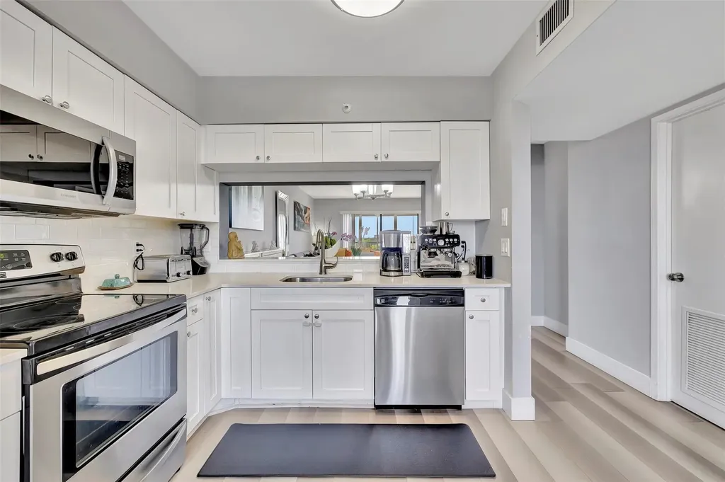 2200 S Cypress Bend Drive Pompano Beach FL 33069