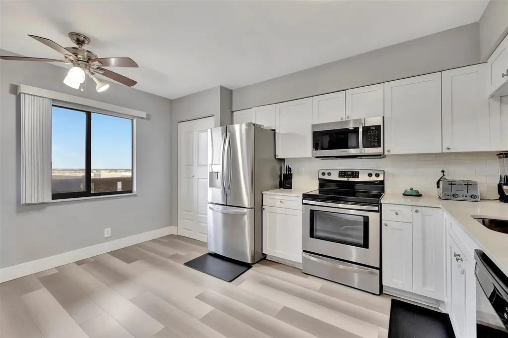 2200 S Cypress Bend Drive Pompano Beach FL 33069