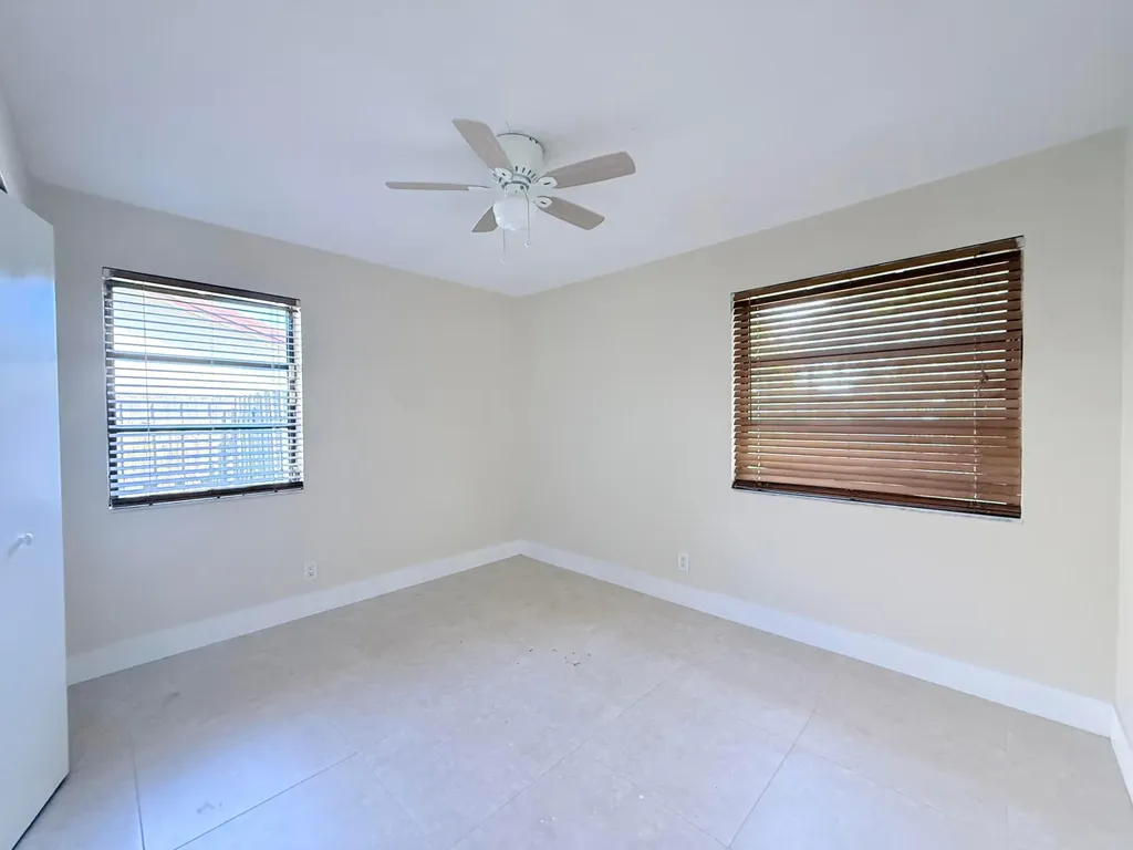 71 Laredo Lane Boca Raton FL 33487