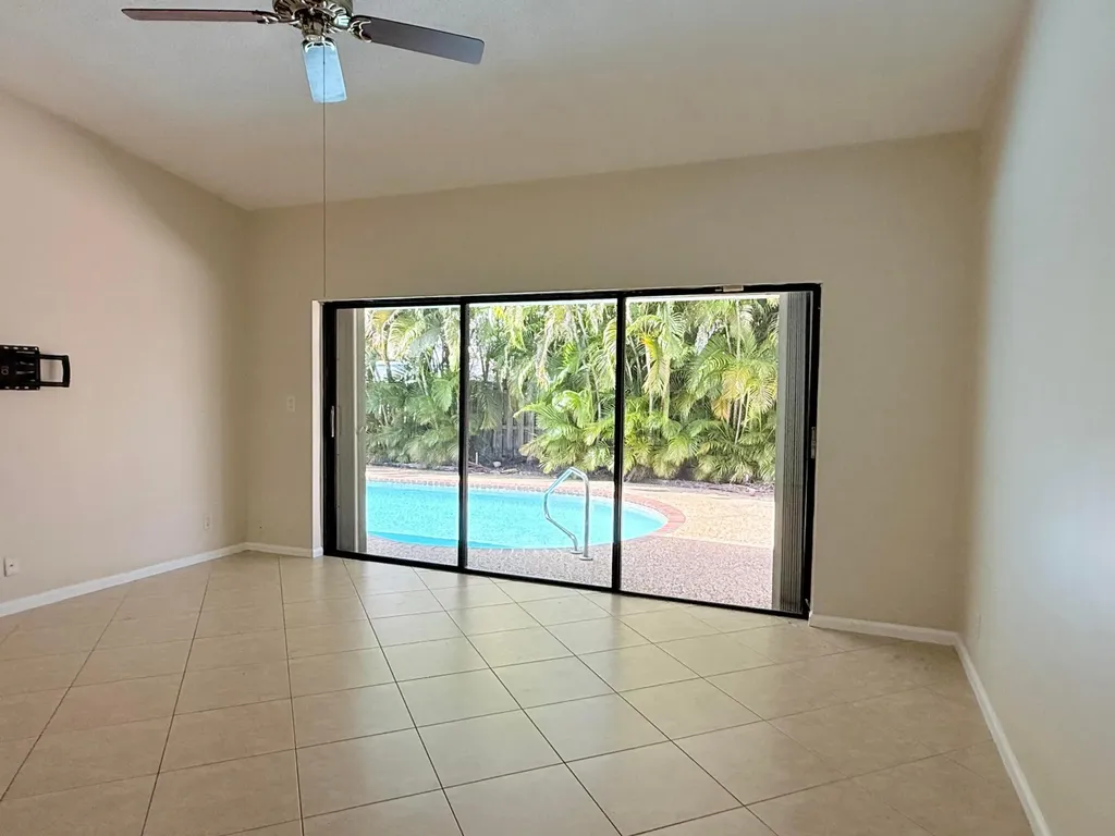 71 Laredo Lane Boca Raton FL 33487