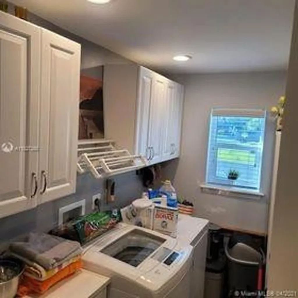 9335 NW 45th Street Sunrise FL 33351