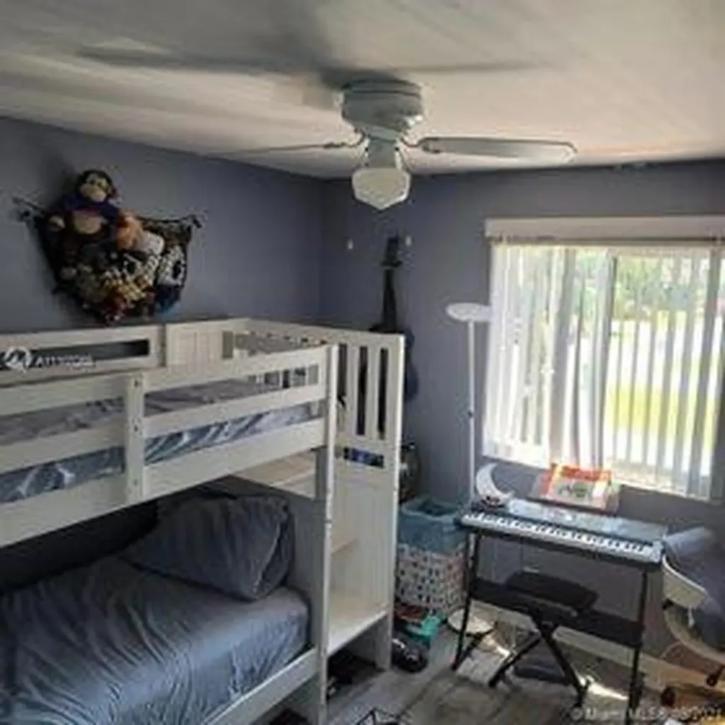 9335 NW 45th Street Sunrise FL 33351