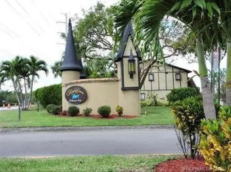 9335 NW 45th Street Sunrise FL 33351