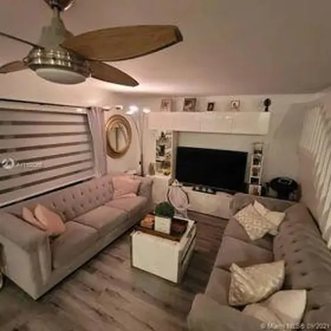 9335 NW 45th Street Sunrise FL 33351