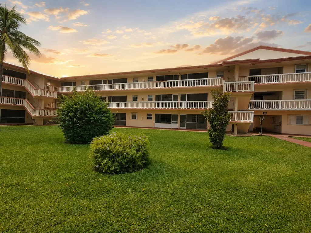 5300 Washington Street Hollywood FL 33021
