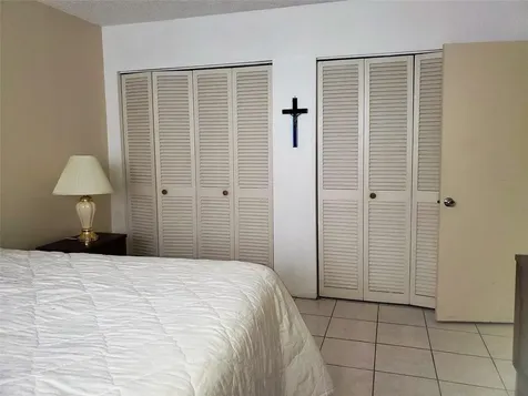5300 Washington Street Hollywood FL 33021