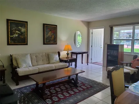 5300 Washington Street Hollywood FL 33021