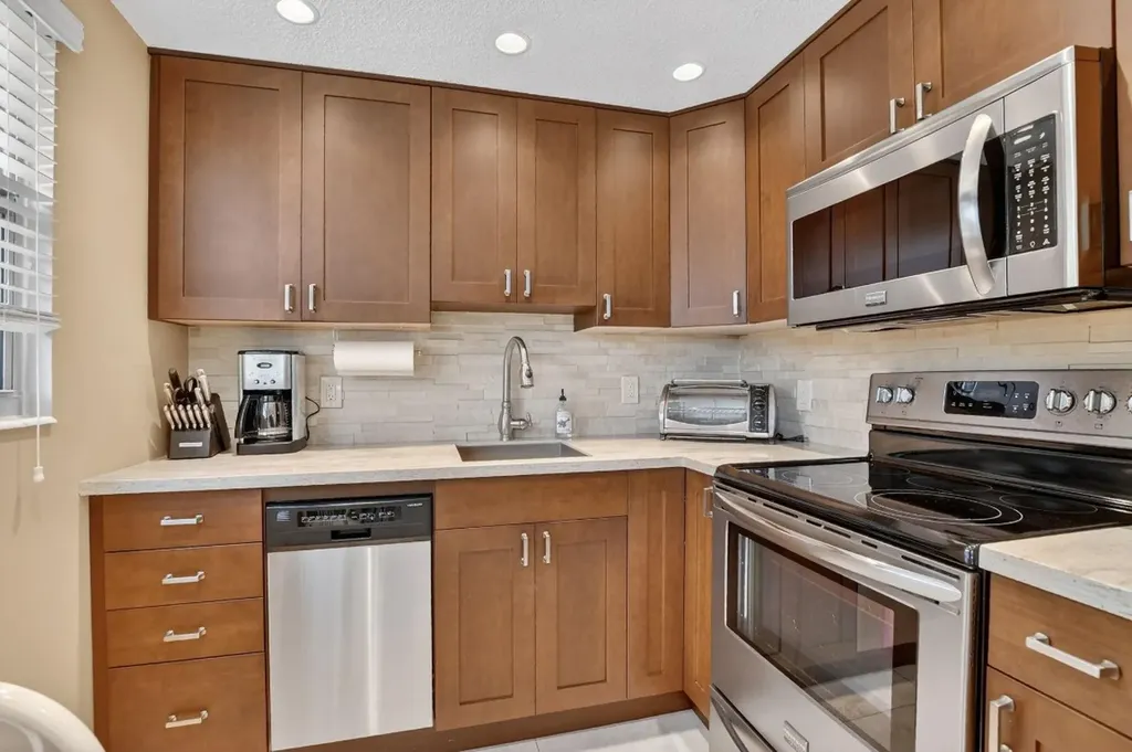 3020 Islewood D Deerfield Beach FL 33442