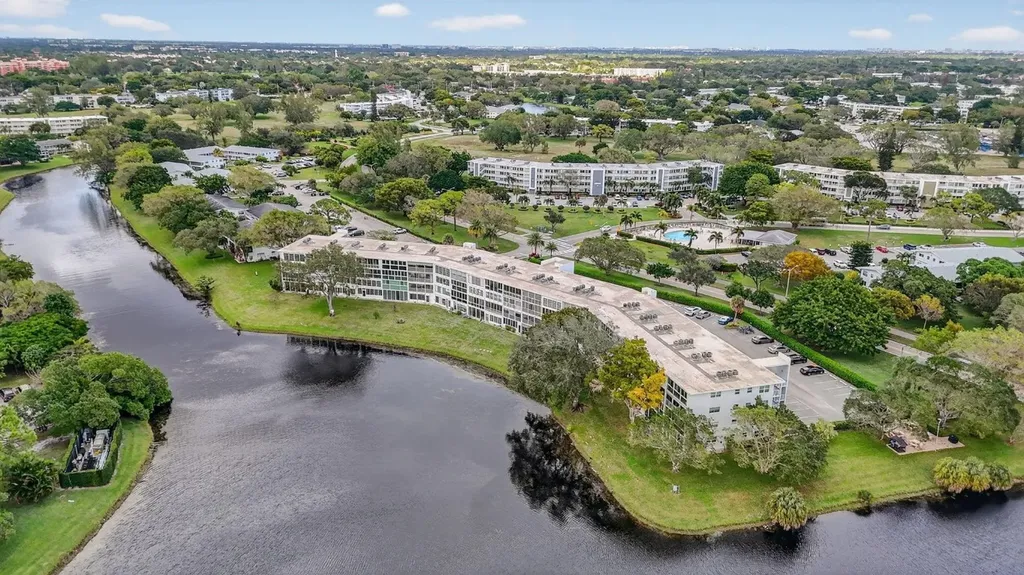 3020 Islewood D Deerfield Beach FL 33442