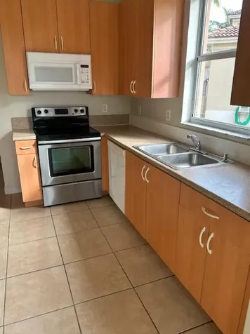 1008 NE 39th Avenue Homestead FL 33033