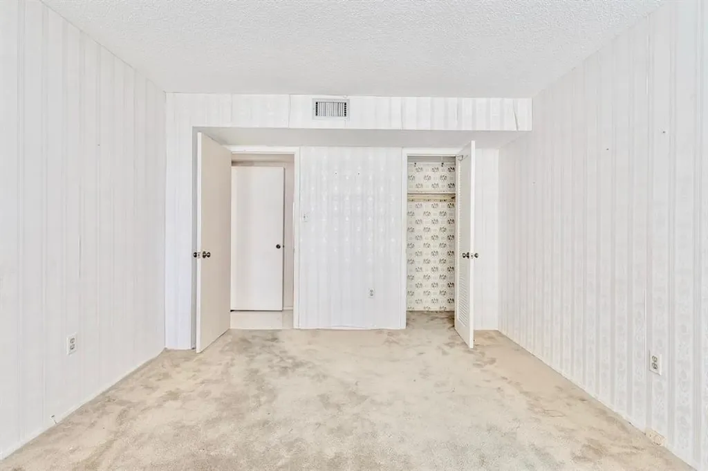 18031 Biscayne Boulevard Aventura FL 33160